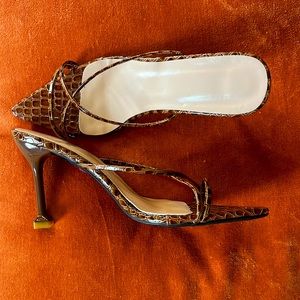 Brown trendy heel’s